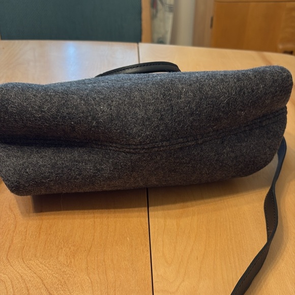 Graf Lantz Bedford Merino Wool Satchel with Detachable Cross Body Strap. - Picture 7 of 11